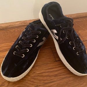 Tretorn Navy Blue Velvet Fashion Sneaker